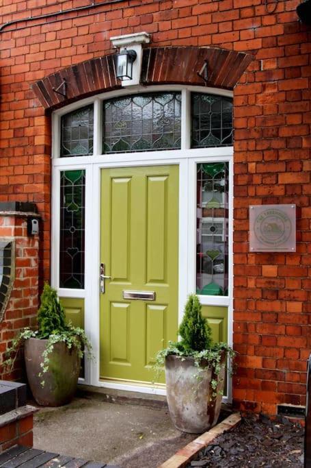 Lincoln Apartment Freshly Renovated Common Views Burton  Eksteriør bilde